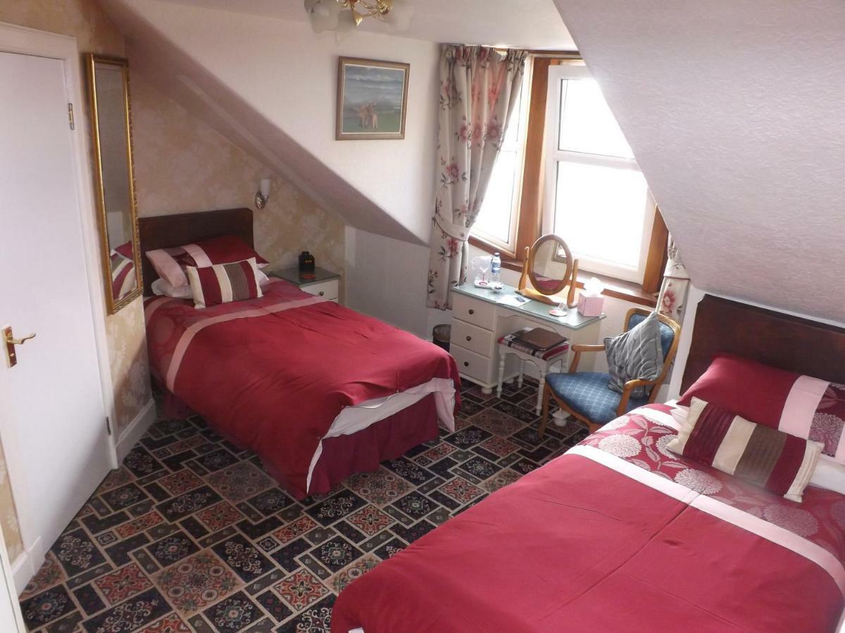 Almond Villa Guest House Пърт Екстериор снимка